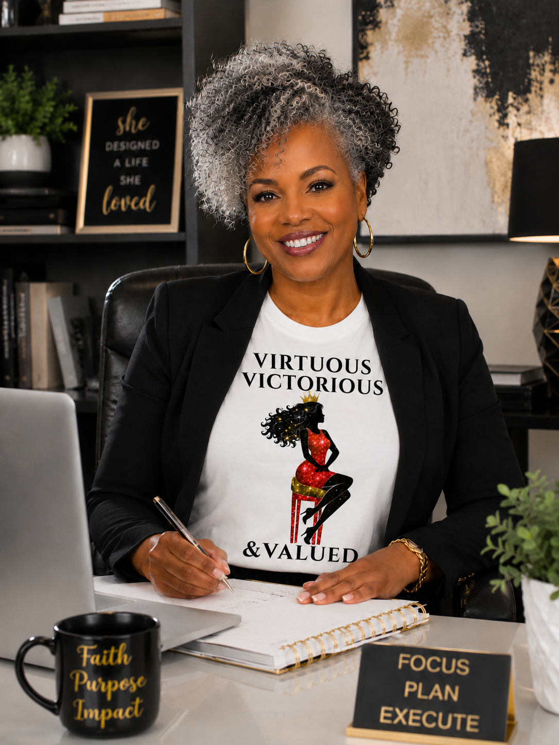 Queen VVV Tee